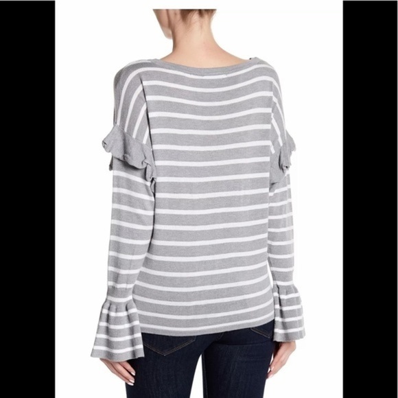 Olivia Sky Women’s gray stripe ruffle sweater, size XL. - Picture 2 of 6